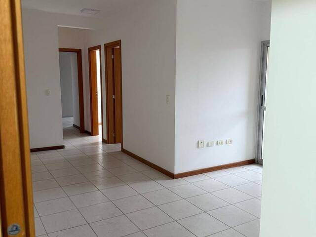 Apartamento para Locação em Arapongas - 3