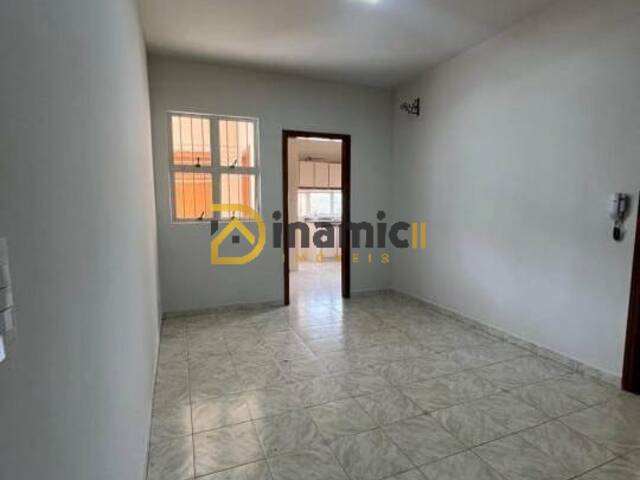 Apartamento para Locação em Arapongas - 4