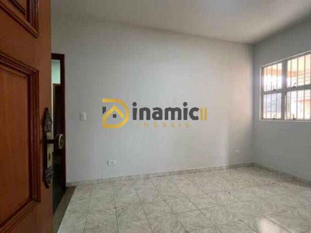 #12 - Apartamento para Locação em Arapongas - PR