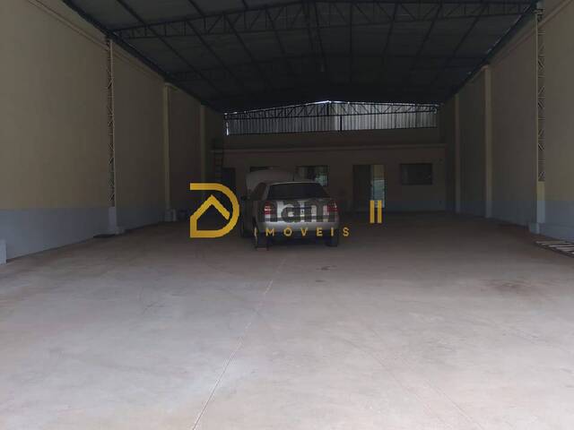 #68 - Salão Comercial para Venda em Arapongas - PR