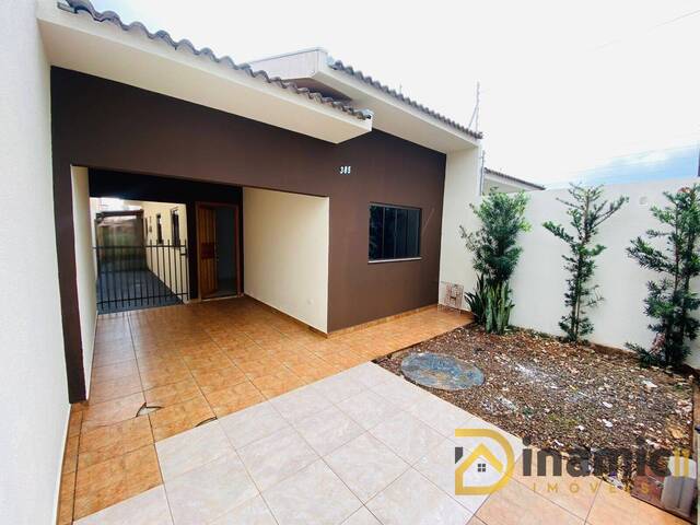 #121 - Casa para Venda em Arapongas - PR - 2