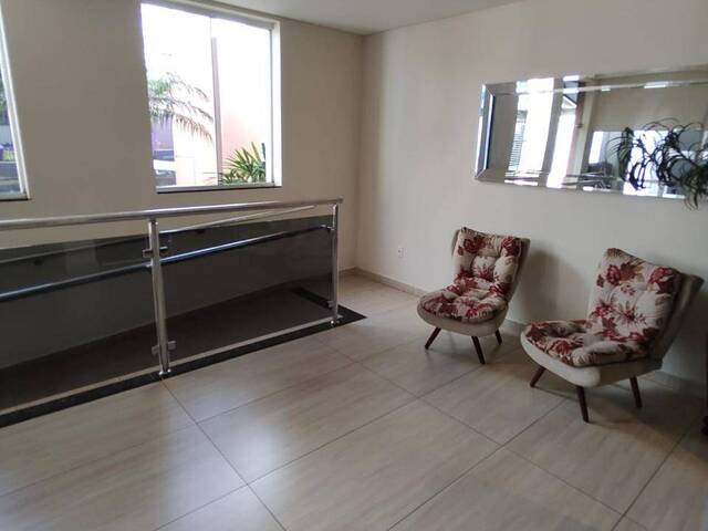 #216 - Apartamento para Venda em Arapongas - PR