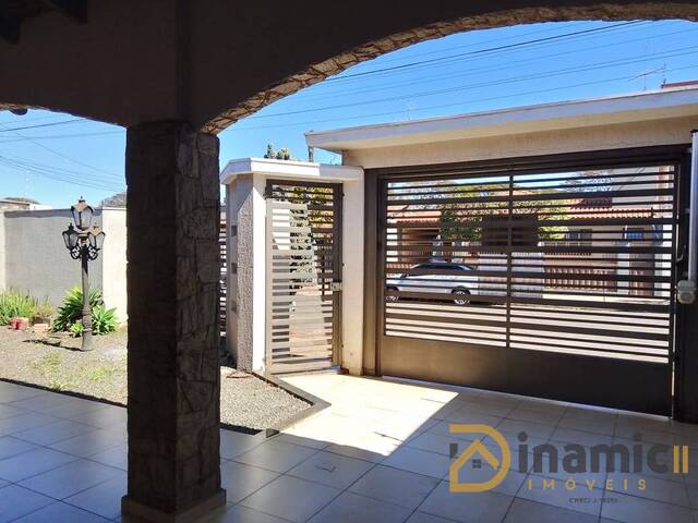 Casa para Venda em Arapongas - 2