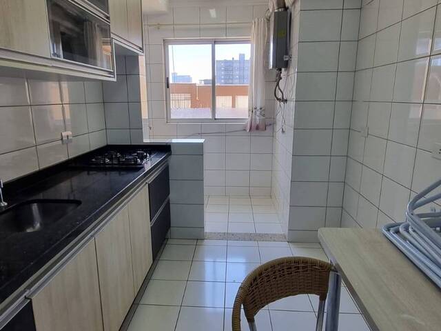 #277 - Apartamento para Venda em Arapongas - PR