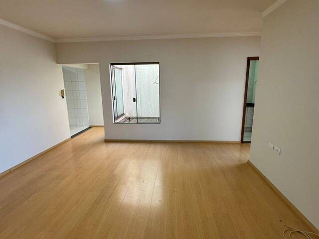 #318 - Apartamento para Locação em Arapongas - PR