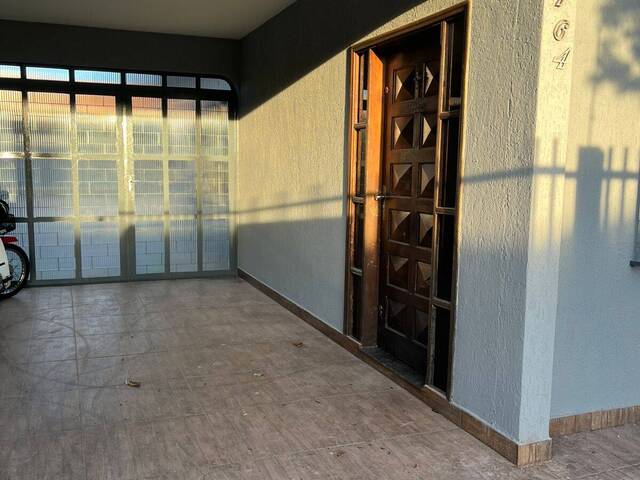 #339 - Casa para Locação em Arapongas - PR