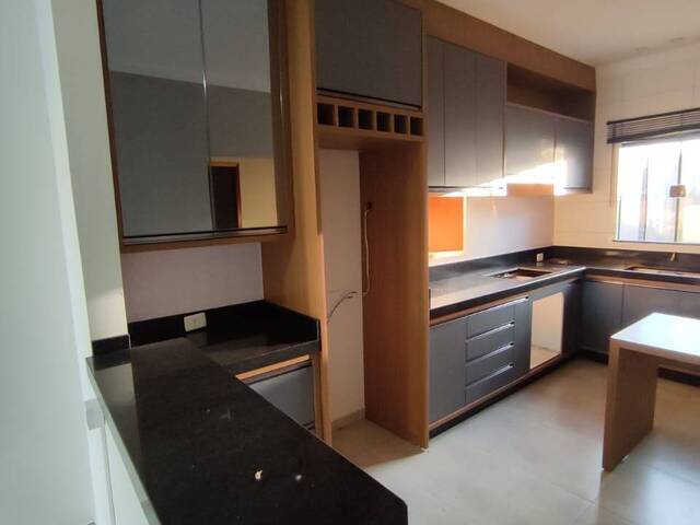 Casa para Venda em Arapongas - 3