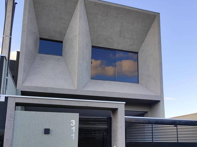 #365 - Sobrado para Venda em Arapongas - PR