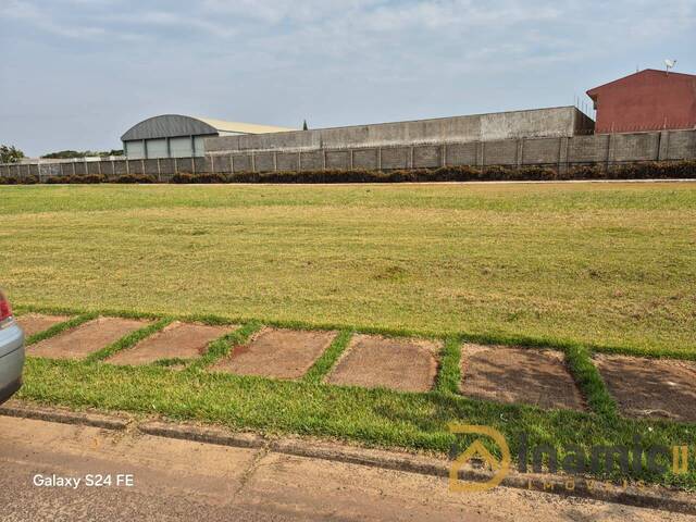 #374 - Terreno em condomínio para Venda em Arapongas - PR