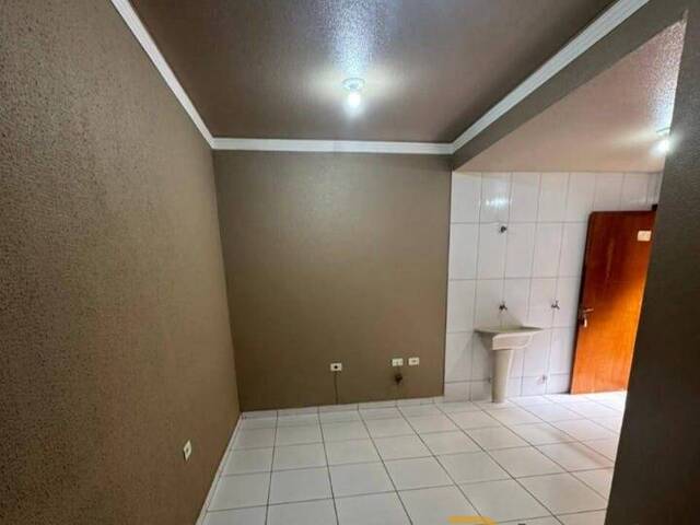 Kitnet para Locação em Arapongas - 4