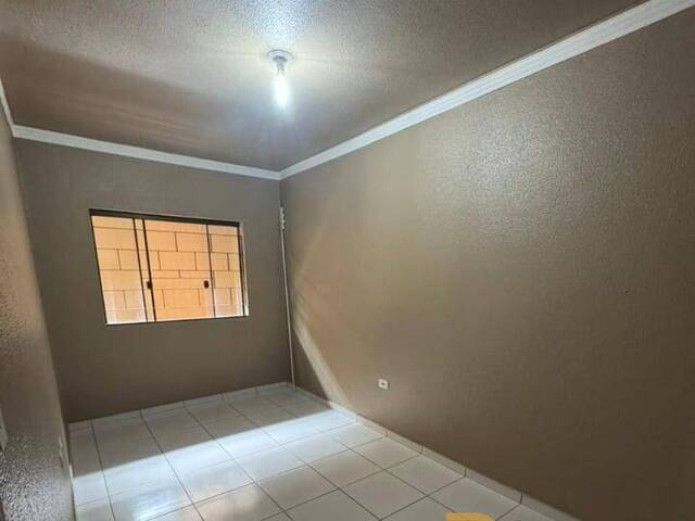 Kitnet para Locação em Arapongas - 5