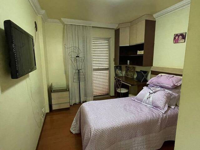 #387 - Apartamento para Venda em Arapongas - PR