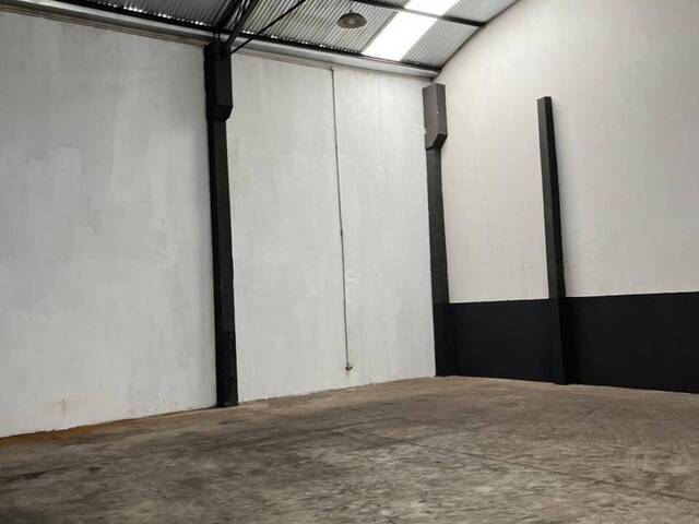 #413 - Barracão para Locação em Arapongas - PR