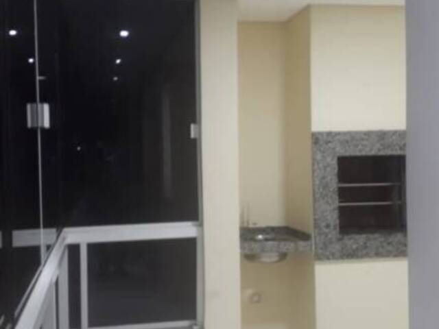 #430 - Apartamento para Venda em Arapongas - PR