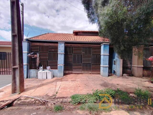 #439 - Casa para Locação em Arapongas - PR