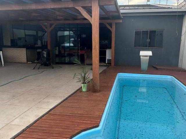 #551 - Casa para Venda em Apucarana - PR