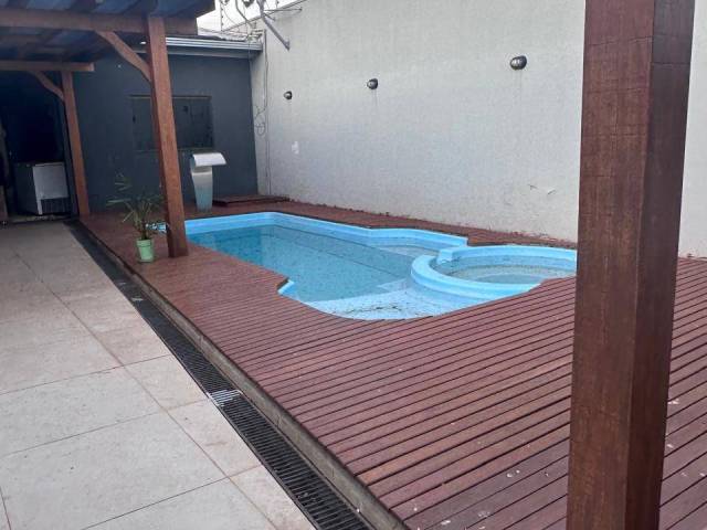 #551 - Casa para Venda em Apucarana - PR