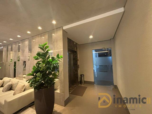 #583 - Apartamento para Venda em Arapongas - PR