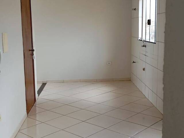 #628 - Kitnet para Locação em Arapongas - PR