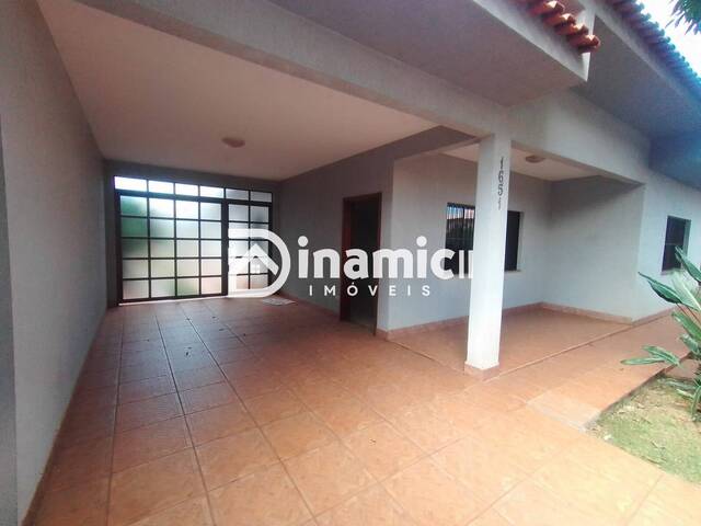 #694 - Casa para Locação em Arapongas - PR