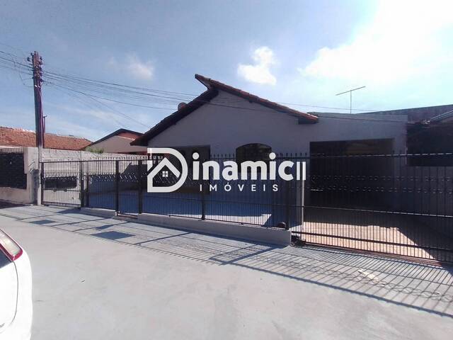 #725 - Casa para Locação em Arapongas - PR