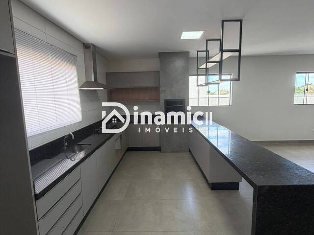 #731 - Apartamento para Locação em Arapongas - PR
