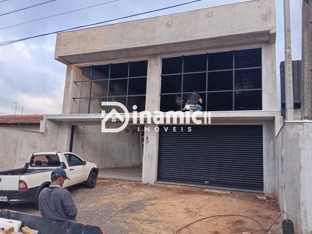 #755 - Barracão para Locação em Arapongas - PR