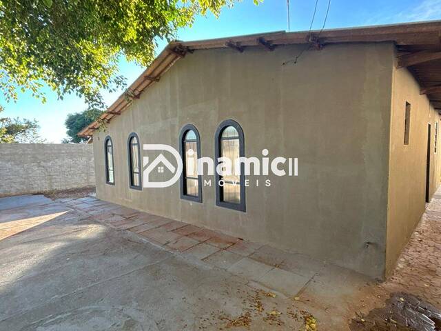 #811 - Casa para Venda em Arapongas - PR