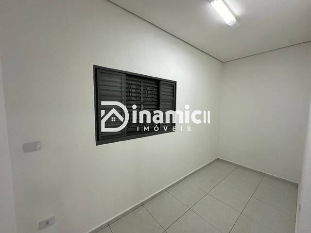 #812 - Casa para Locação em Arapongas - PR