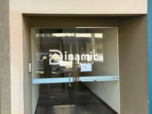 #833 - Apartamento para Locação em Arapongas - PR