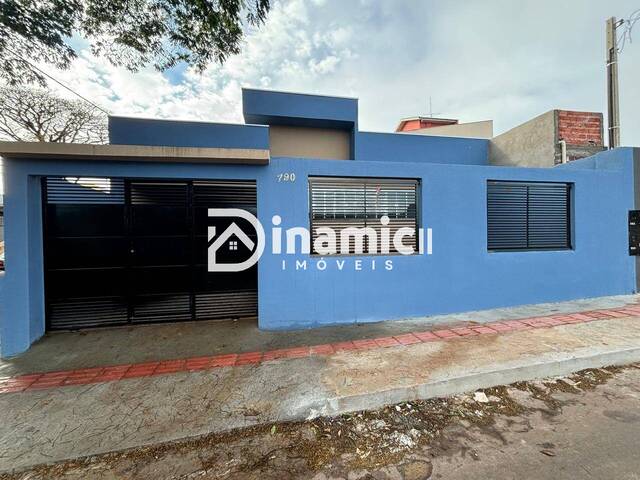 #855 - Casa para Venda em Arapongas - PR