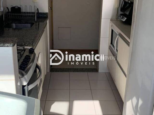 #878 - Apartamento para Venda em Arapongas - PR