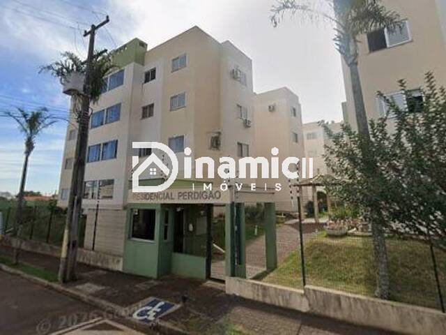 #878 - Apartamento para Venda em Arapongas - PR