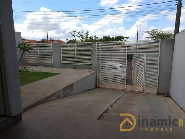 #585 - Casa para Venda em Arapongas - PR