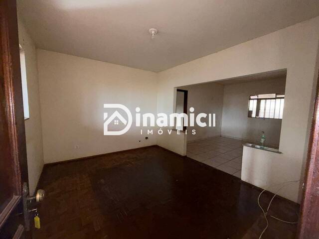 #712 - Casa para Venda em Arapongas - PR